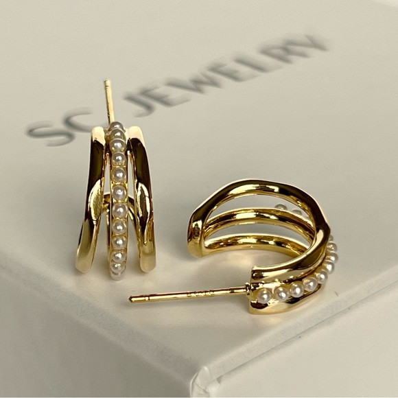 Claw Earrings 14k Gold Plated Huggie Earrings Pearl 925 Sterling Silver Luxury - Picture 5 of 9